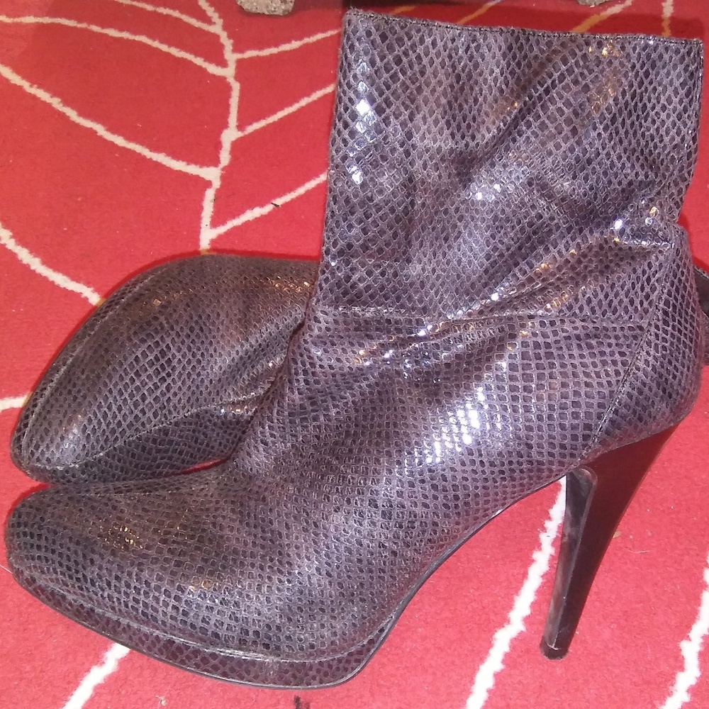 Nine West